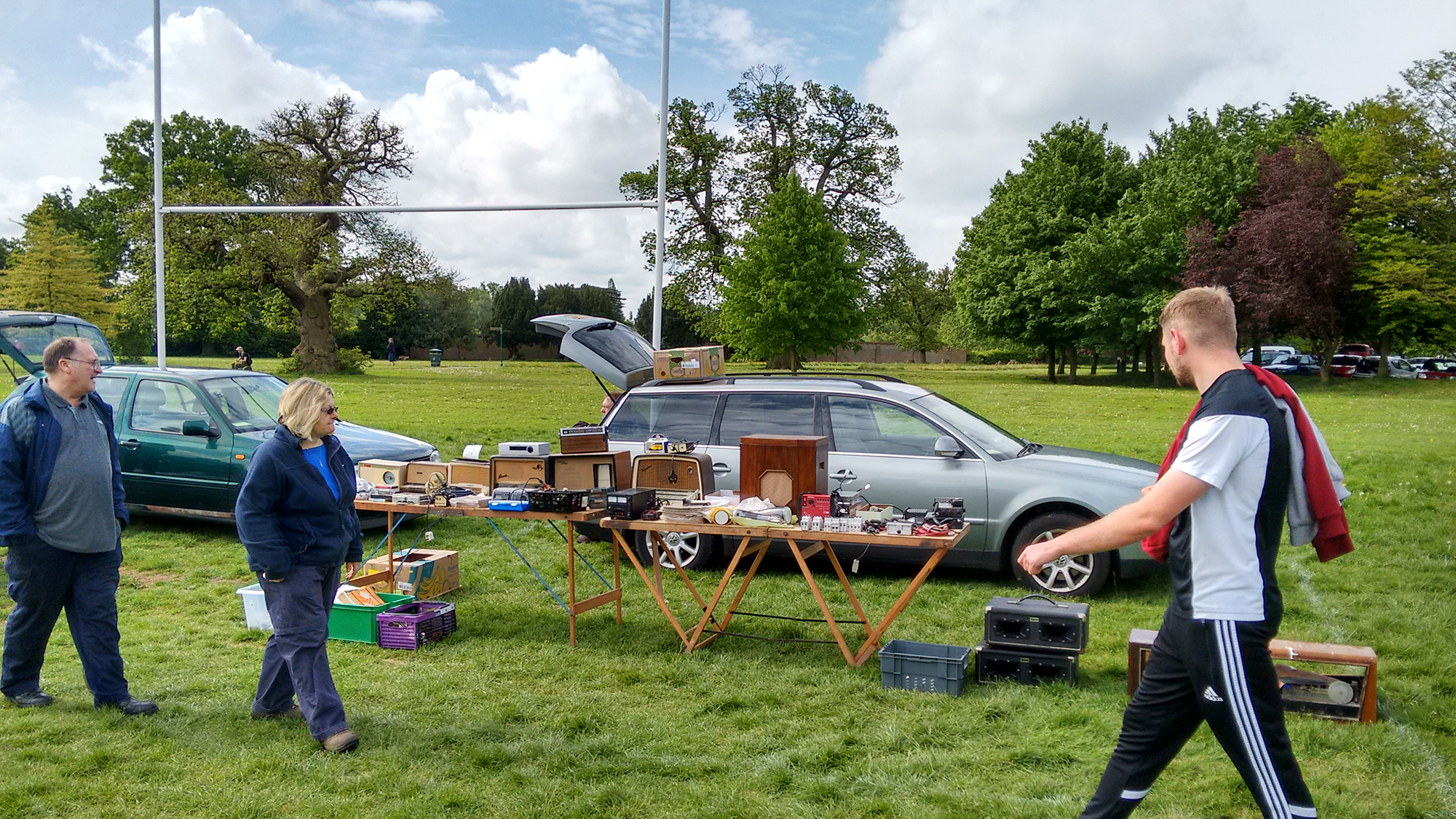 [UK] Dunstable Downs Car Boot 2016 Page 1
